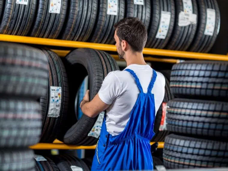 Sultanbeyli Oto Lastikçi